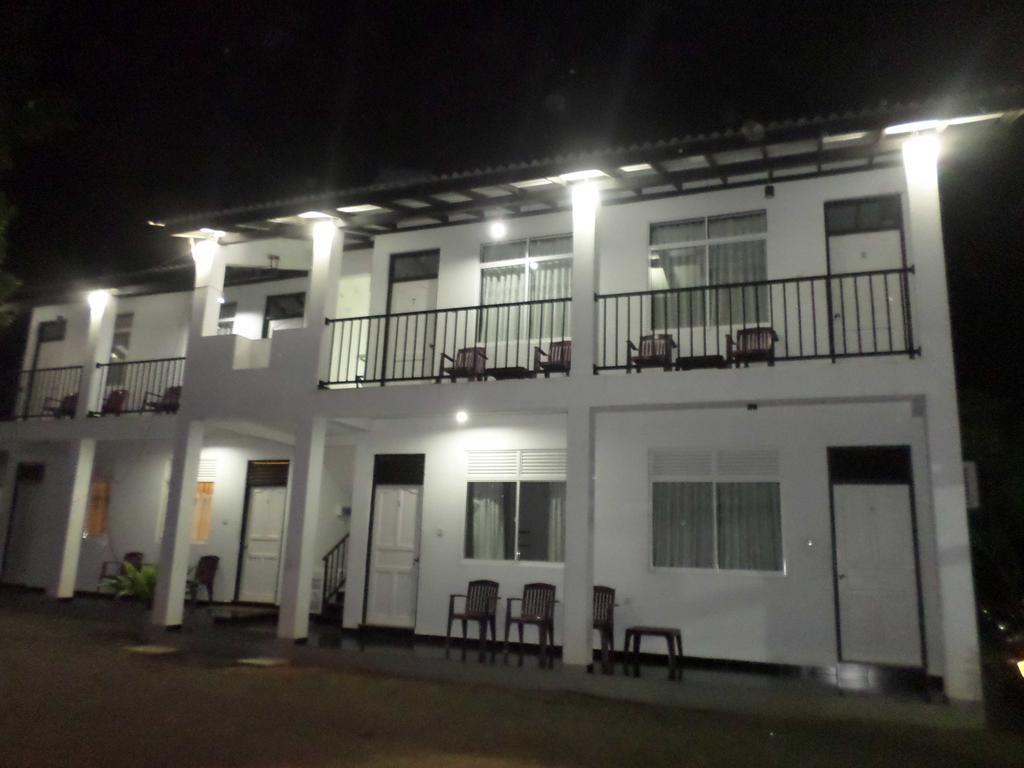 Romana Rest Kataragama Exterior foto